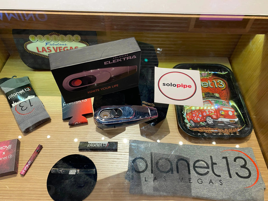 The Ultimate 2025 Holiday Gift Guide for Smokers: Top Picks for Flower & Tobacco Fans - solopipe
