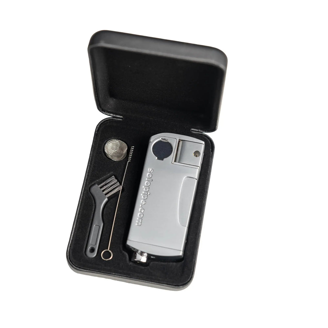 Solopipe Chrome Combo with hard case, cloth bag, and accessories