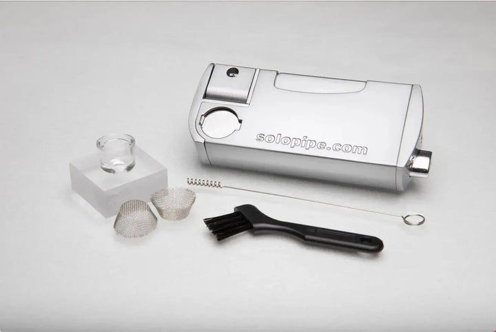 Solopipe self-lighting smoking pipe with built-in lighter and glass bowl